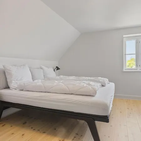 Awesome In With Kitchen בית נופש