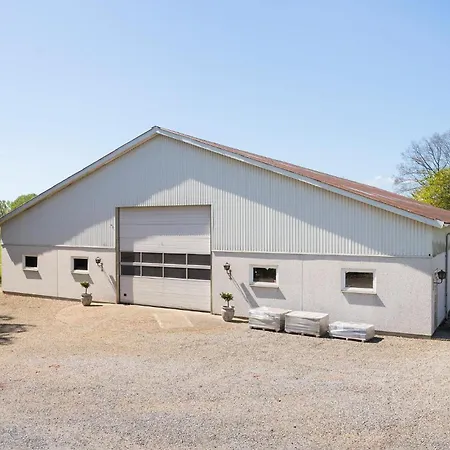 Awesome In With Kitchen הסלב