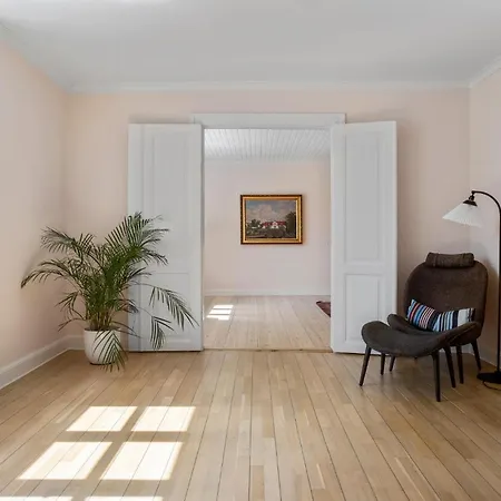 Awesome In With Kitchen בית נופש