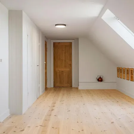 בית נופש Awesome In With Kitchen הסלב